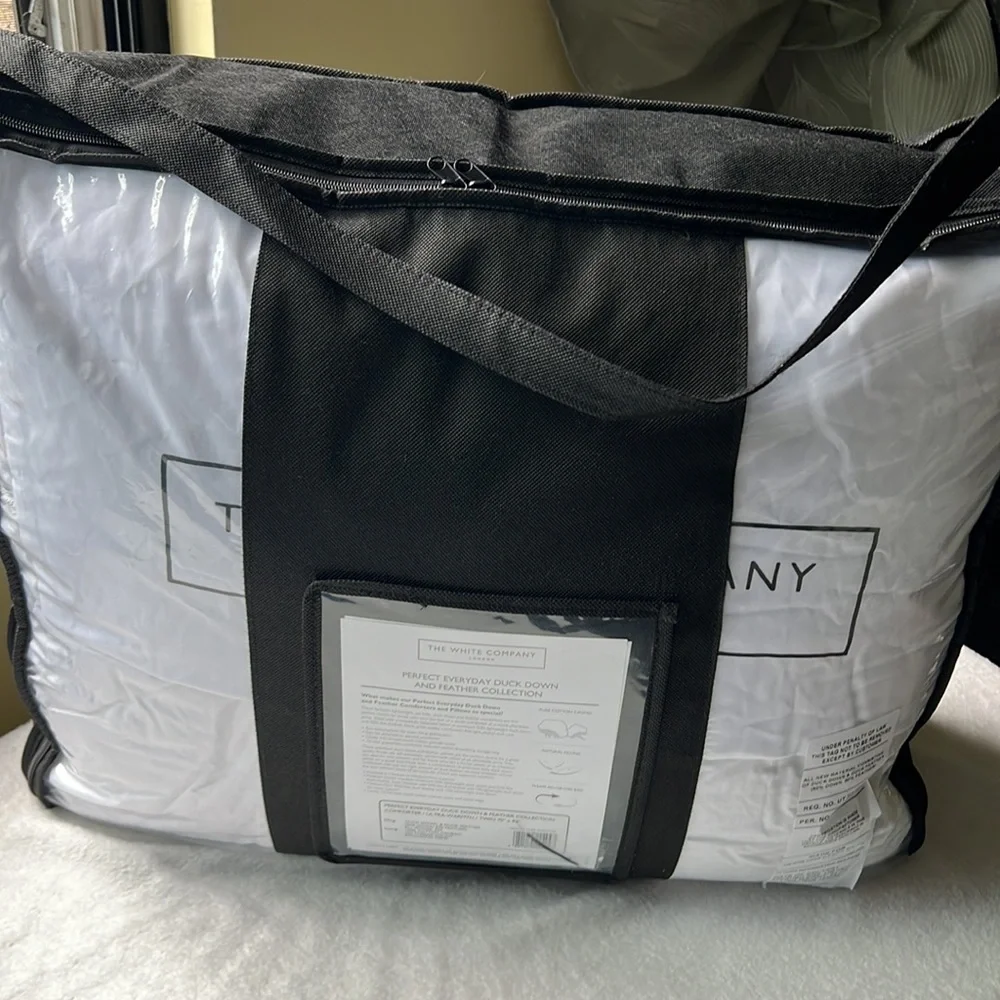 The White Company London Perfect Everyday Duck Down/Feather Collection Comforter